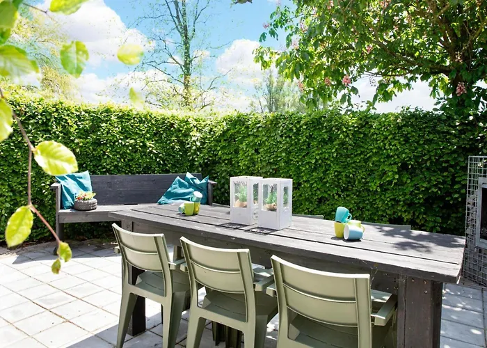 De Genderense Hoeve * Genderen