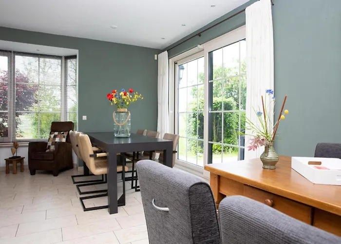 De Genderense Hoeve * Genderen