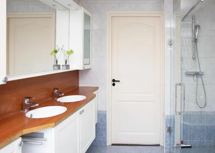 De Genderense Hoeve بيت للعطل