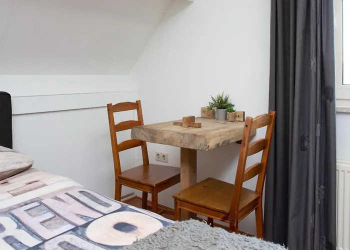 De Genderense Hoeve بيت للعطل *