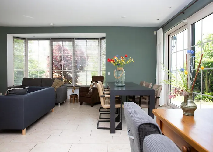 De Genderense Hoeve بيت للعطل *