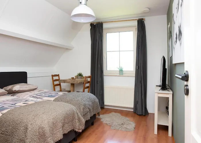 بيت للعطل De Genderense Hoeve Genderen