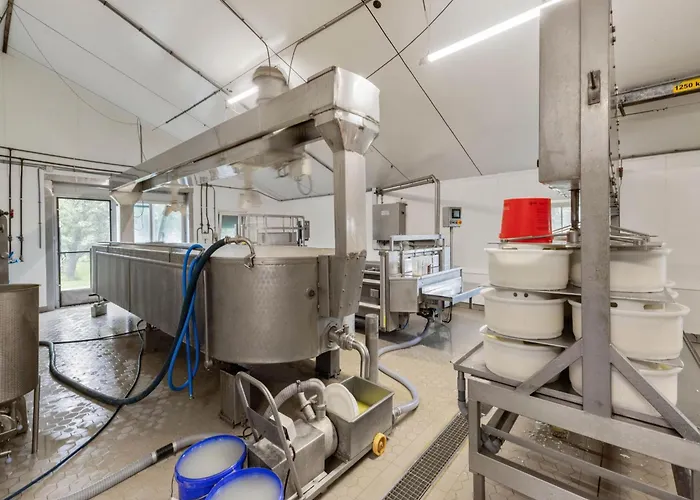 De Genderense Hoeve بيت للعطل